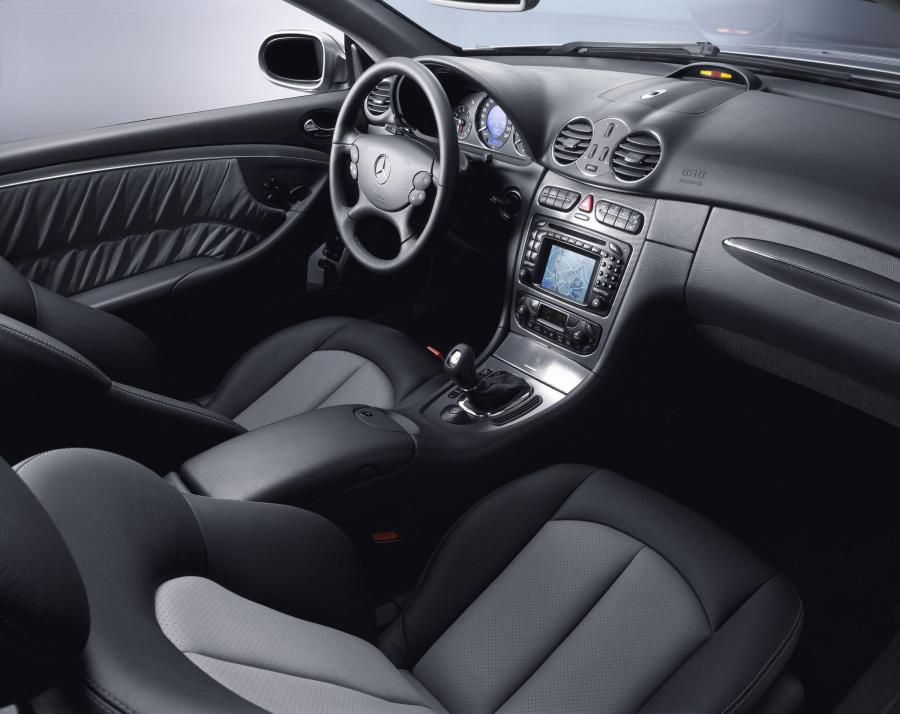  Mercedes-Benz CLK-Class Cabriolet 2004 года  (фото 59 из 164)